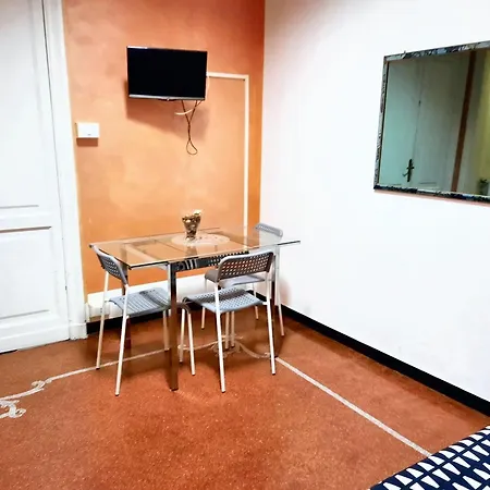 Charming In With Private Parking, 70 Sqm Apartment